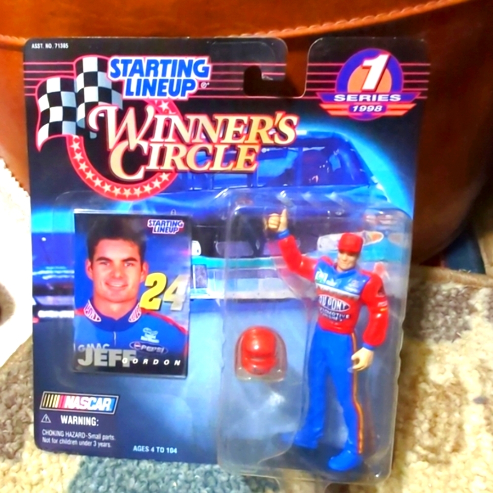 ~JEFF GORDON~ Series 1 ❤1998 Starting Lineup WINNER'S CIRCLE Figure/Card N…